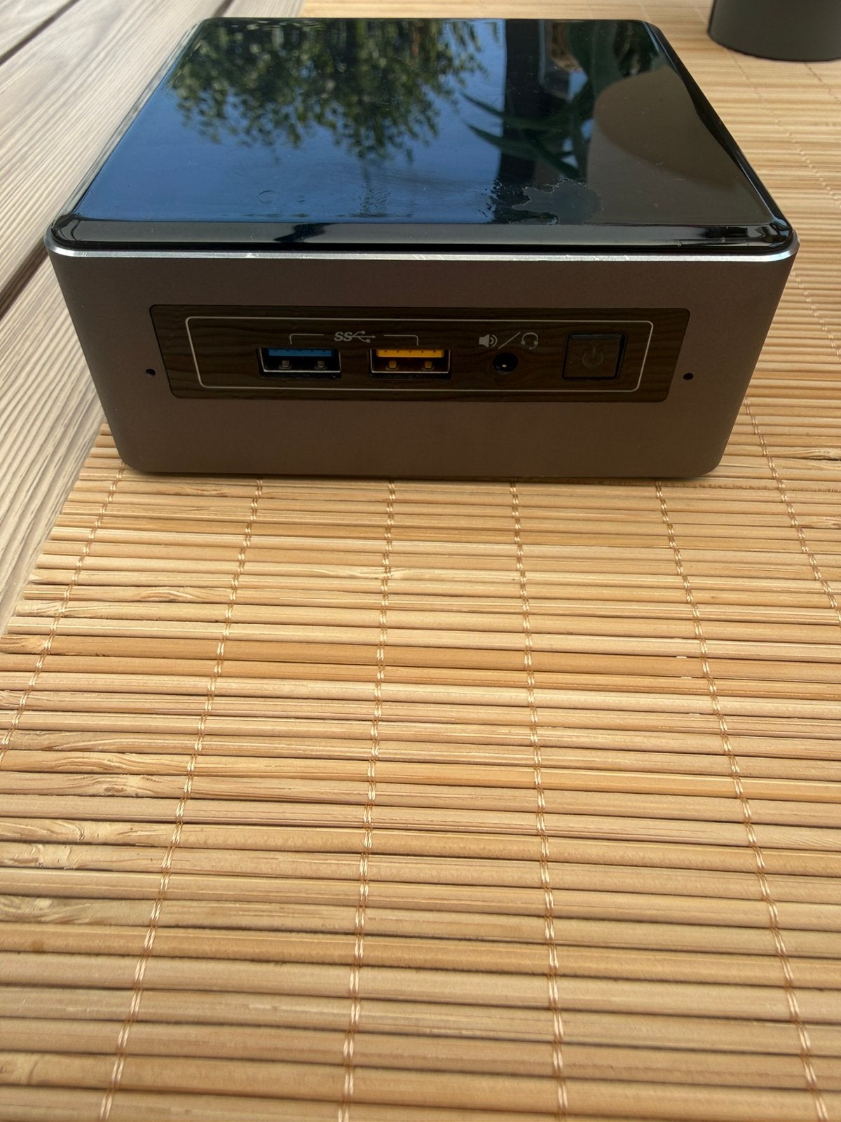 Intel nuc nuc7i7bnh defect, Computers en Software, Ophalen of Verzenden, Zo goed als nieuw