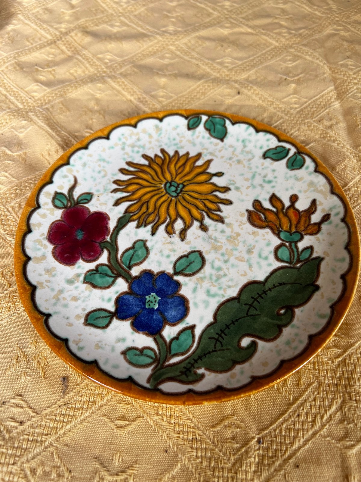 Porseleinen sierbord van Plateelbakkerij Zuid Holland Gouda., Ophalen of Verzenden, Zo goed als nieuw, Overige materialen
