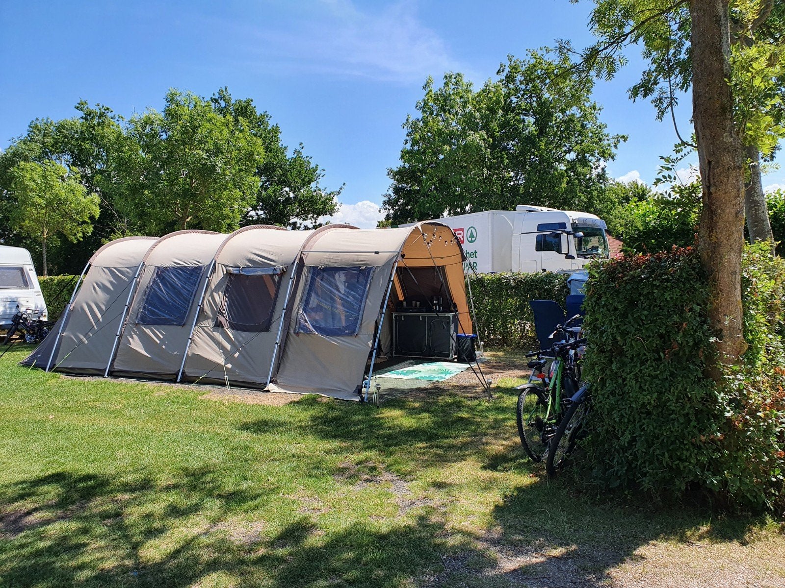 Redwood Willow 480 tent - Ruime tunneltent, Ophalen, Gebruikt, Tot en met 6