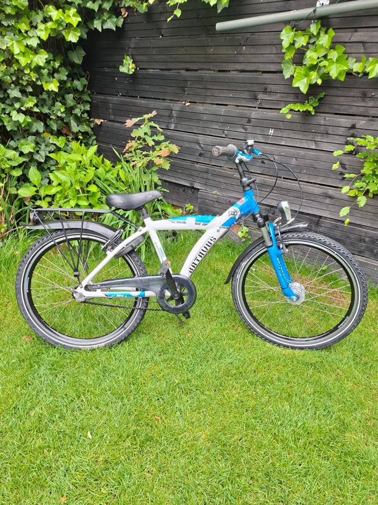 BATAVUS SNAKE  24 INCH MET 3 VERSNELLINGEN, Fietsen en Brommers, Fietsen | Jongens, Terugtraprem, Versnellingen, Batavus, Ophalen of Verzenden