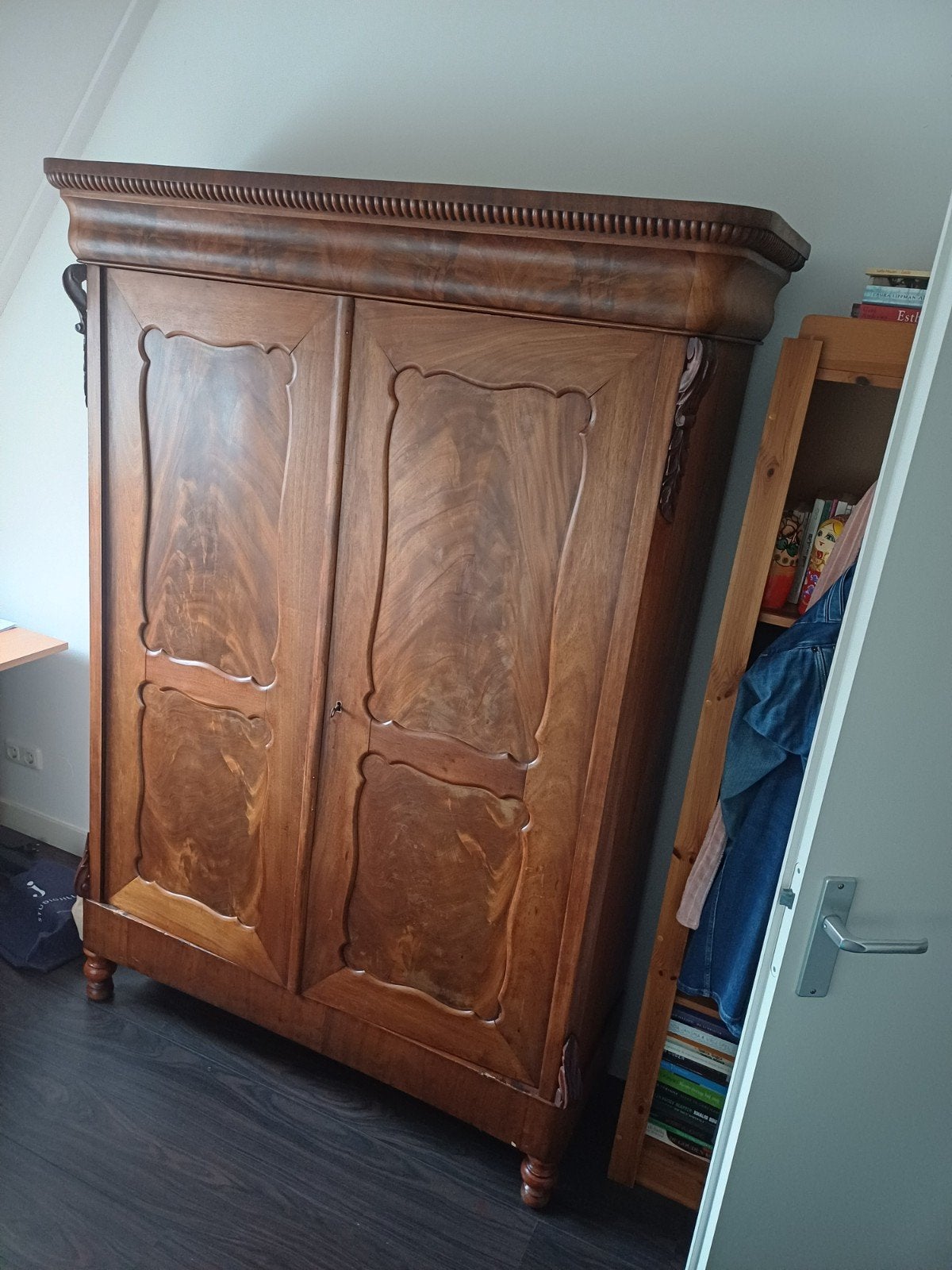 biedermeierkast/ linnenkast/ servicekast, Ophalen of Verzenden