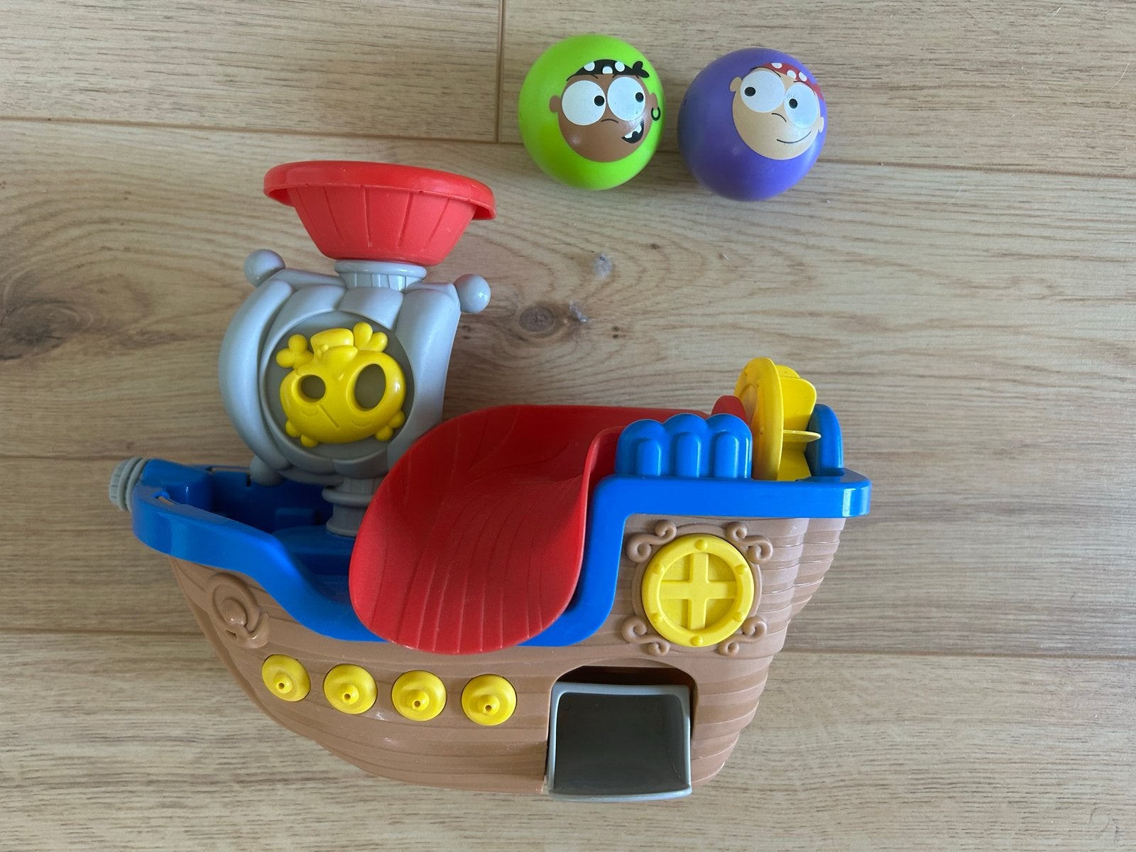 PlayGo Badboot met Glijbaan - Piratenschip Badspeelgoed, Overige merken, Ophalen of Verzenden, Zo goed als nieuw, Speelgoedboot
