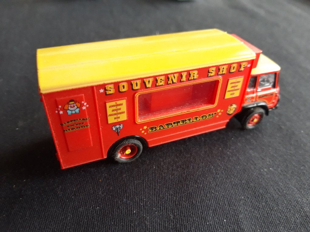 Bedford TK Circus Souvenirshop – Oxford, Ophalen of Verzenden, Zo goed als nieuw, Bus of Vrachtwagen