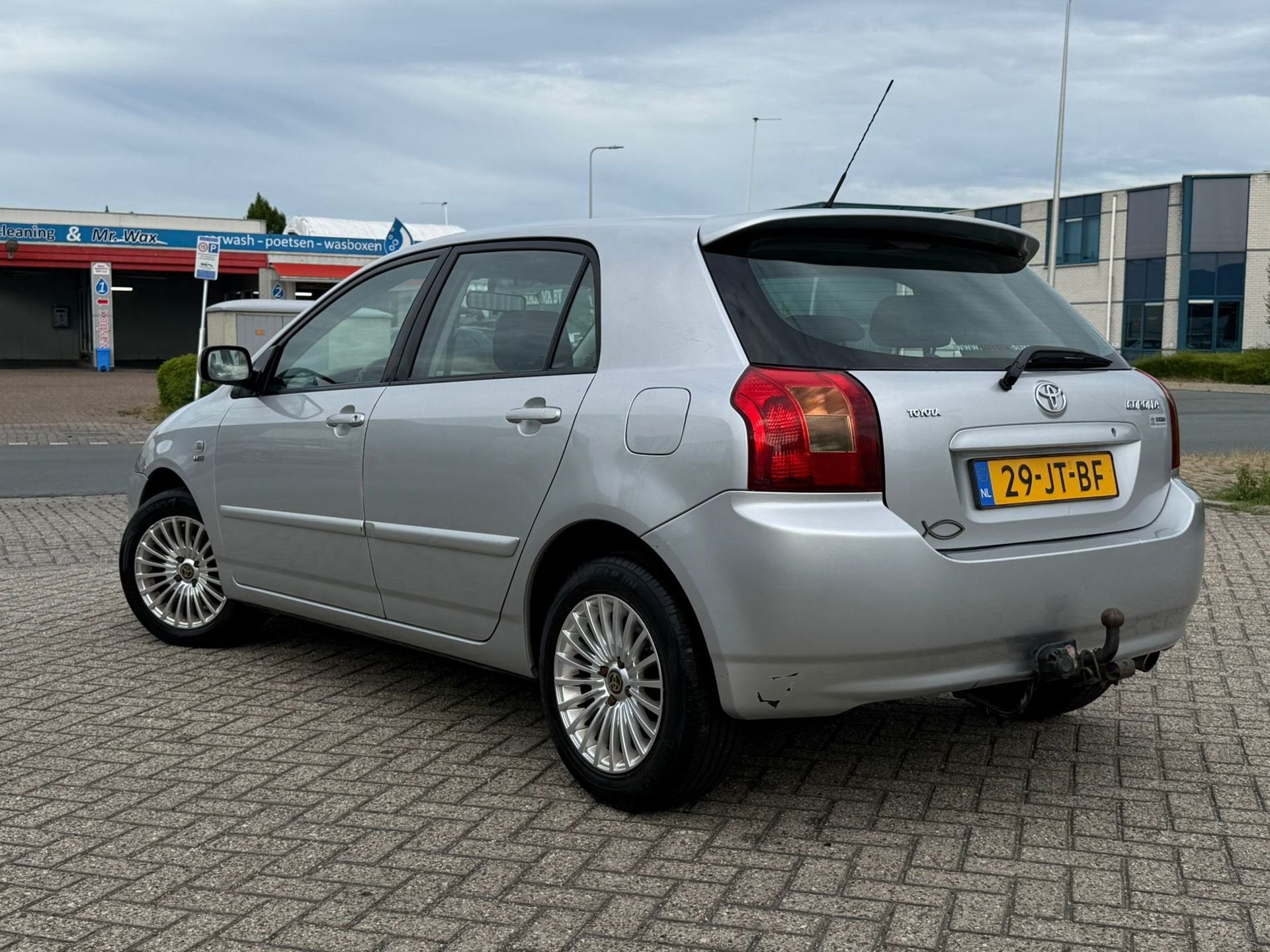 Toyota Corolla 1.6 VVT-i Linea Sol#Airco#Nap#5drs#Trekhk, Voorwielaandrijving, Gebruikt, 4 cilinders, Corolla