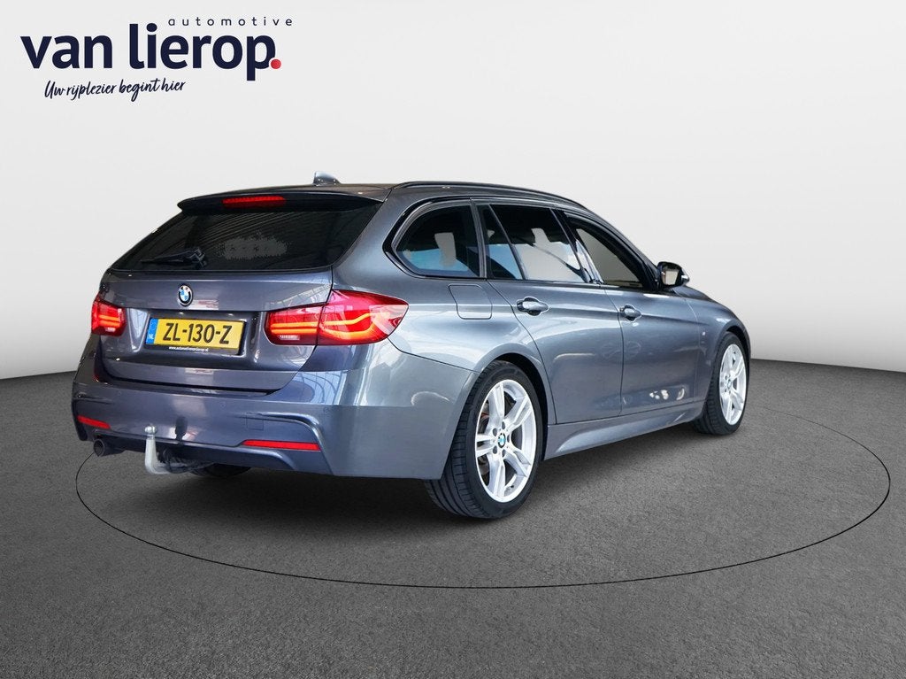 BMW 3-serie Touring 318i M Sport|ELEKTR TREKH|LEDER|STOELVER, Auto's, Automaat, Gebruikt, 1465 kg, Automatische klimaatregeling