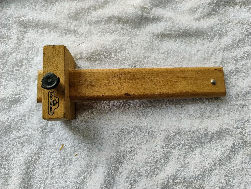 nooitgedagt kruishout  22 cm lang schroef is kopje stuk, Ophalen of Verzenden