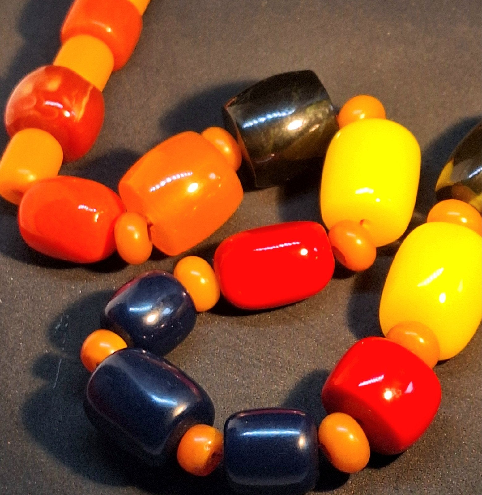 Zeldzame Bakeliet Catalin Ketting - Grote Kralen 277g, Sieraden, Tassen en Uiterlijk, Kettingen, Ophalen of Verzenden, Gebruikt