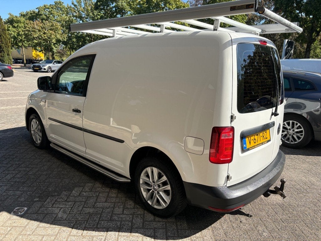 Volkswagen CADDY 2.0 TDI L1H1 Airco Imperiaal Trekhaak Euro6, 1373 kg, 4 cilinders, Met garantie (alle), Volkswagen
