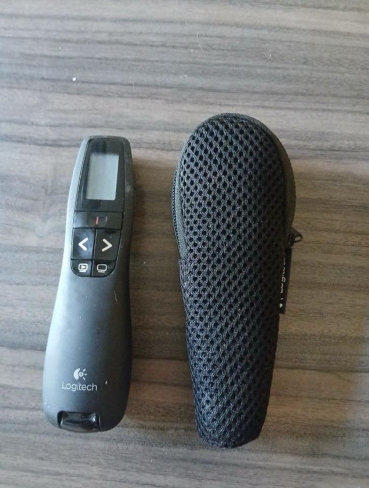 Logitech Presenter R700 met hoesje, Computers en Software, Ophalen of Verzenden, Zo goed als nieuw, MacOS