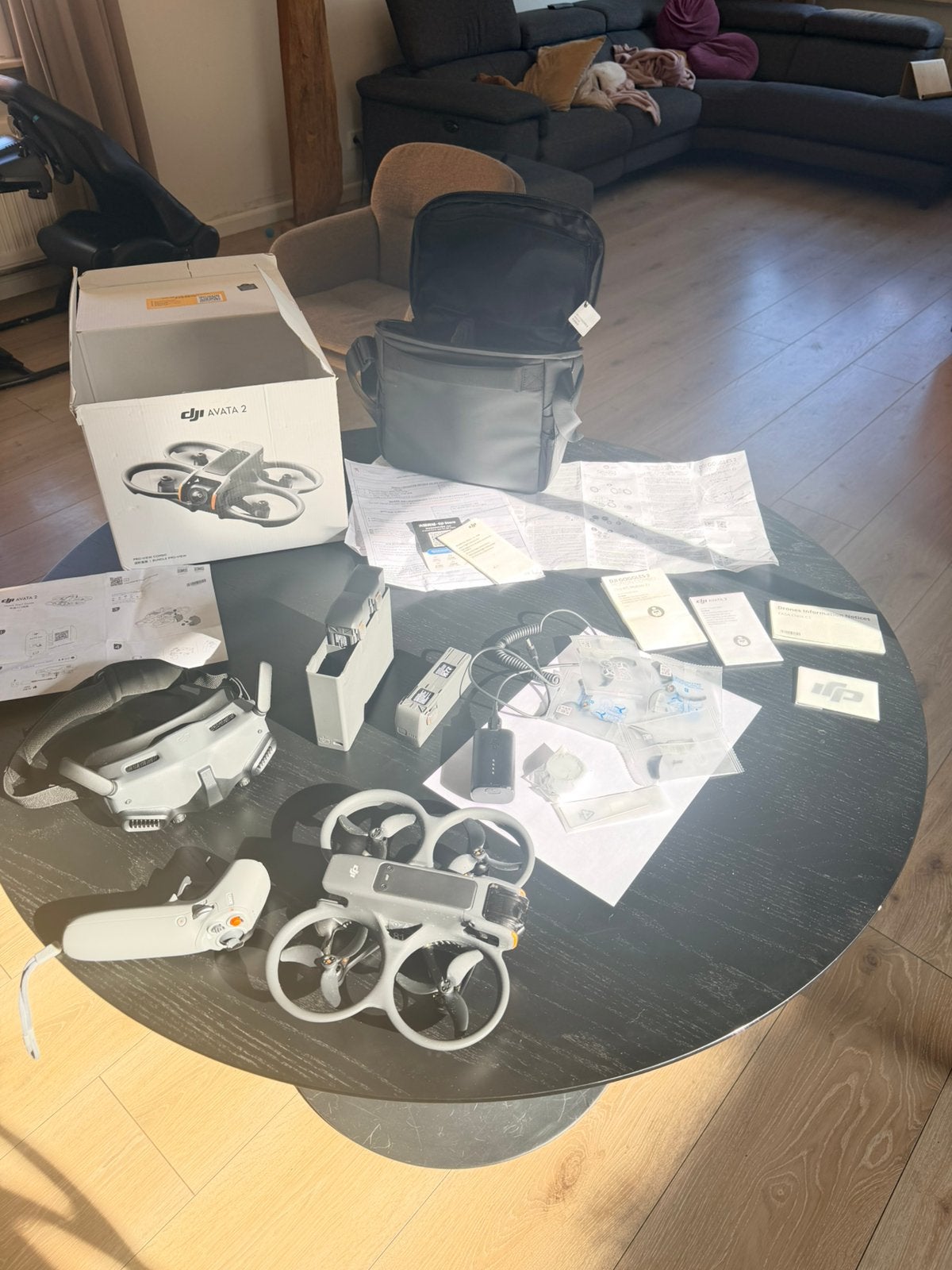 DJI Avata 2 met Goggles 2 en Motion Controller (als nieuw), Ophalen of Verzenden, Topkwaliteit, Racedrone, Zo goed als nieuw