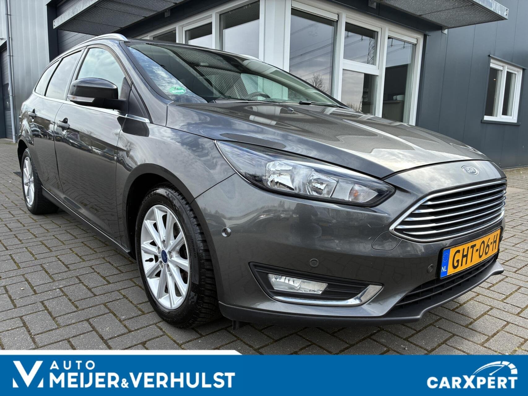 Ford Focus Wagon 1.0 Ecoboost Titanium | CLIMA | NAVI | NIEU, Auto's, Gebruikt, Lichtsensor, Handgeschakeld, 1216 kg