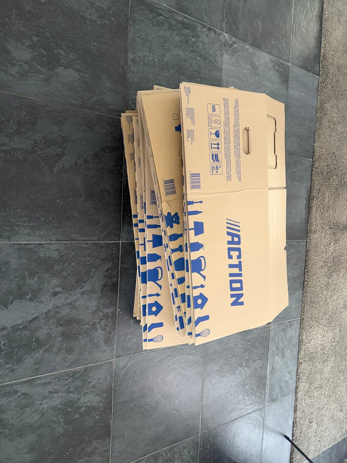 Verhuisdozen Action 50L - Set van 27, Ophalen, 40 tot 60 cm, Opvouwbaar, Minder dan 50 cm