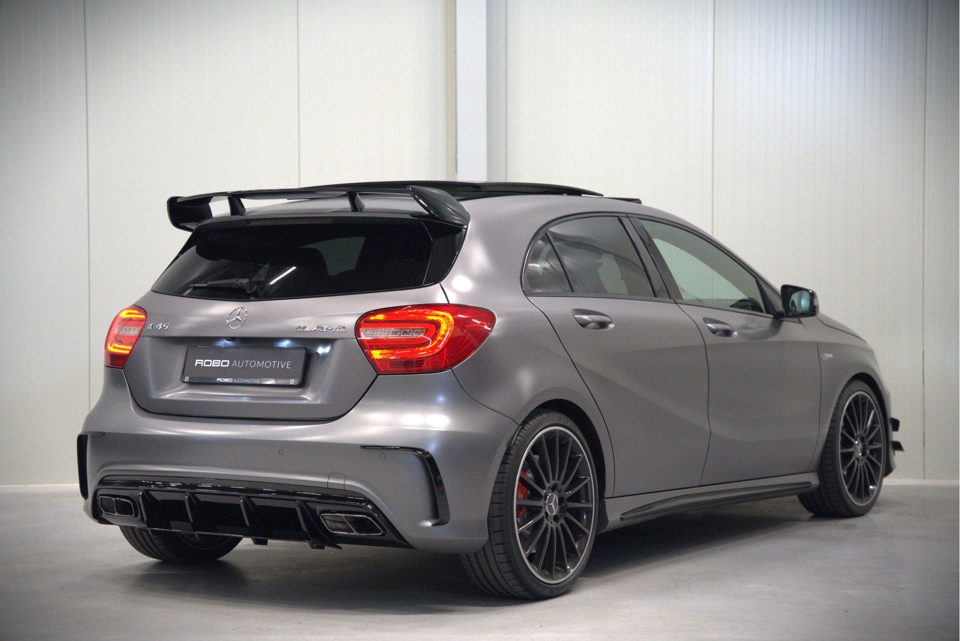 Mercedes-Benz A-Klasse AMG 45 4MATIC | Magno | Stoelverwarmi, Automaat, Gebruikt, 4 cilinders, Bedrijf