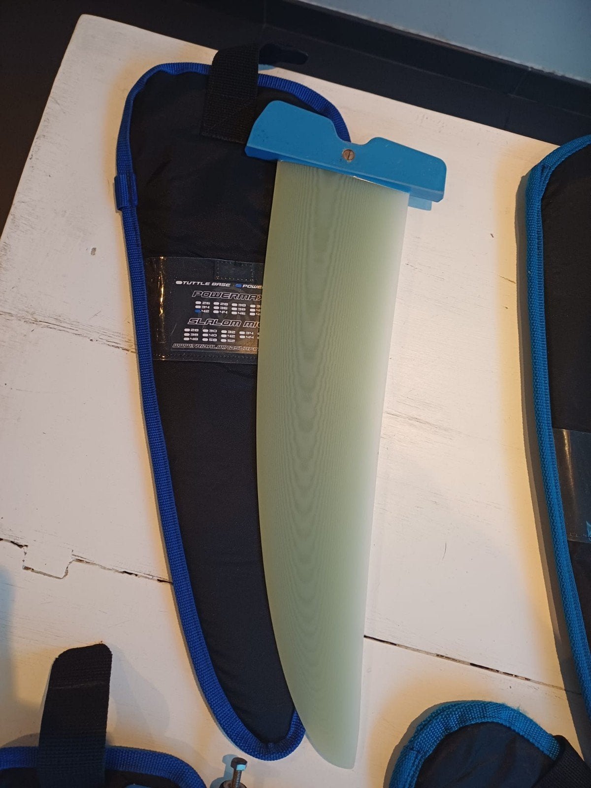tribal powermax 42  (2025), Watersport en Boten, Windsurfen, Ophalen of Verzenden, Zo goed als nieuw, Vin