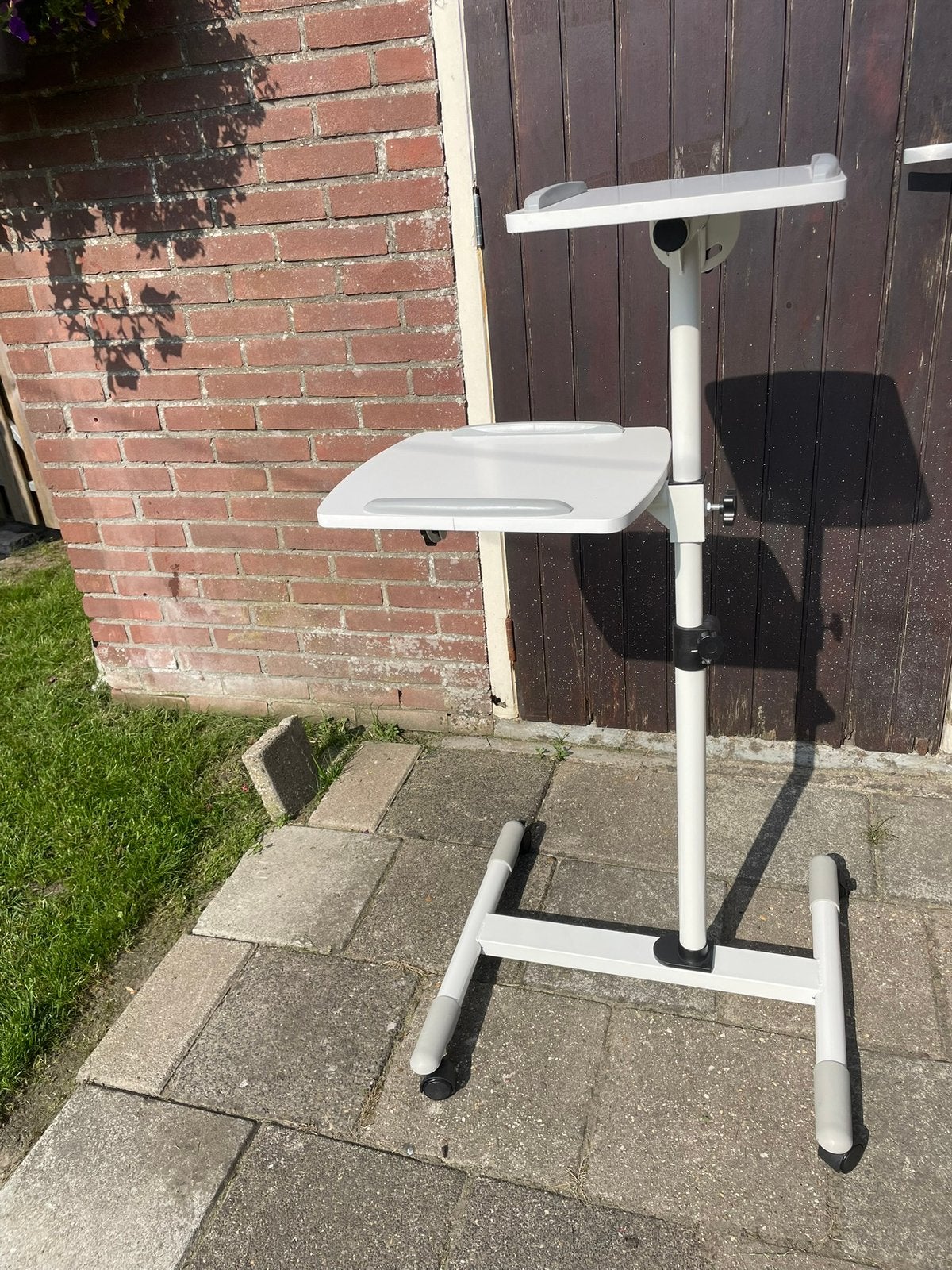 Beamer/projector en laptop tafel, Ophalen, Zo goed als nieuw