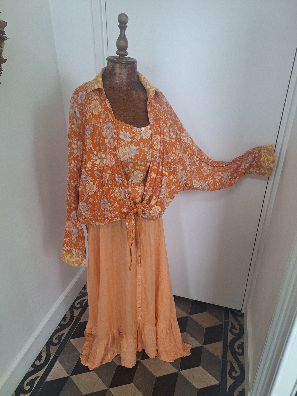 Mooie knoopblouse van Isla Ibiza, maat XL (valt ruim), Ophalen of Verzenden