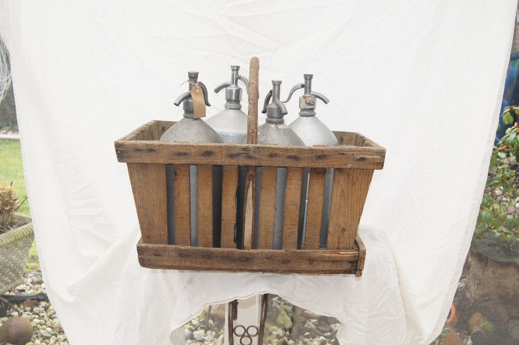 Houten krat met 4 sifons, Ophalen of Verzenden, Hout, Houtsnijwerk