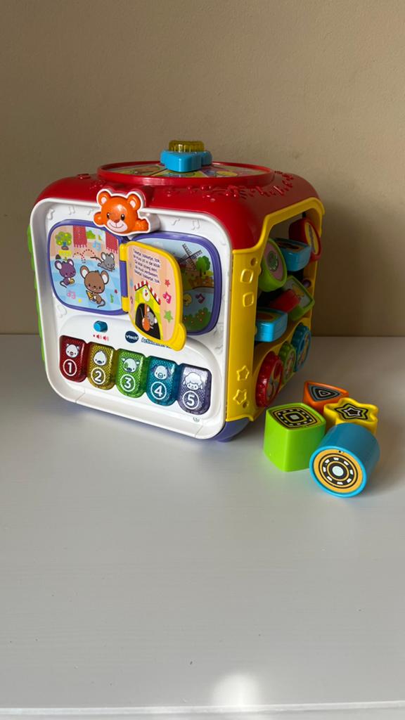 Activiteiten kubus, Kinderen en Baby's, Speelgoed | Vtech, Ophalen of Verzenden, Zo goed als nieuw, 6 maanden tot 2 jaar