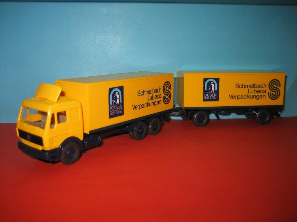 Wiking   Smalbach  MERCEDES  combi, Ophalen of Verzenden, Zo goed als nieuw, Bus of Vrachtwagen, Wiking