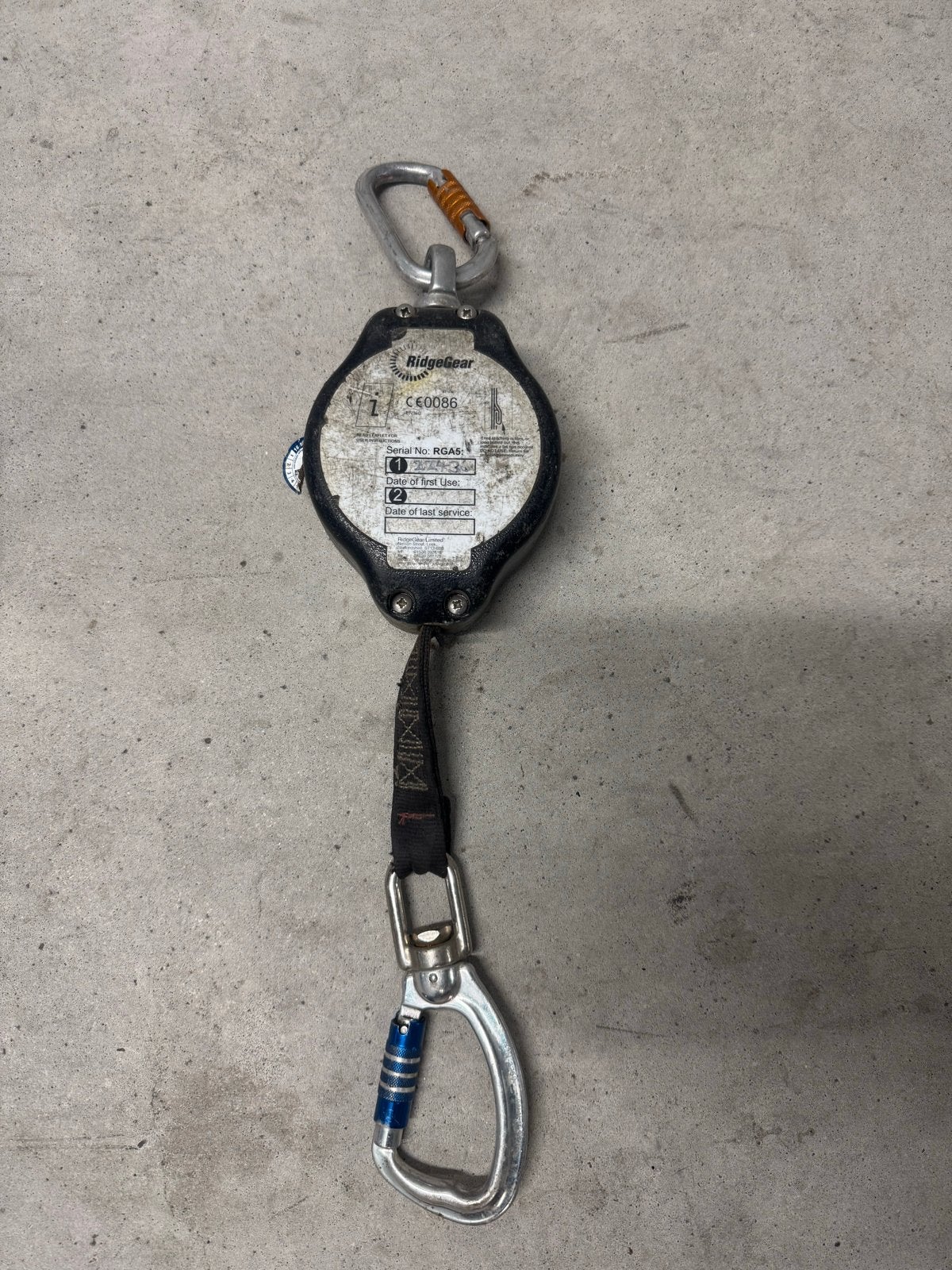 RidgeGear RGA6 valbeveiliging met karabiners, Ophalen of Verzenden, Gebruikt, Klimsport-accessoire