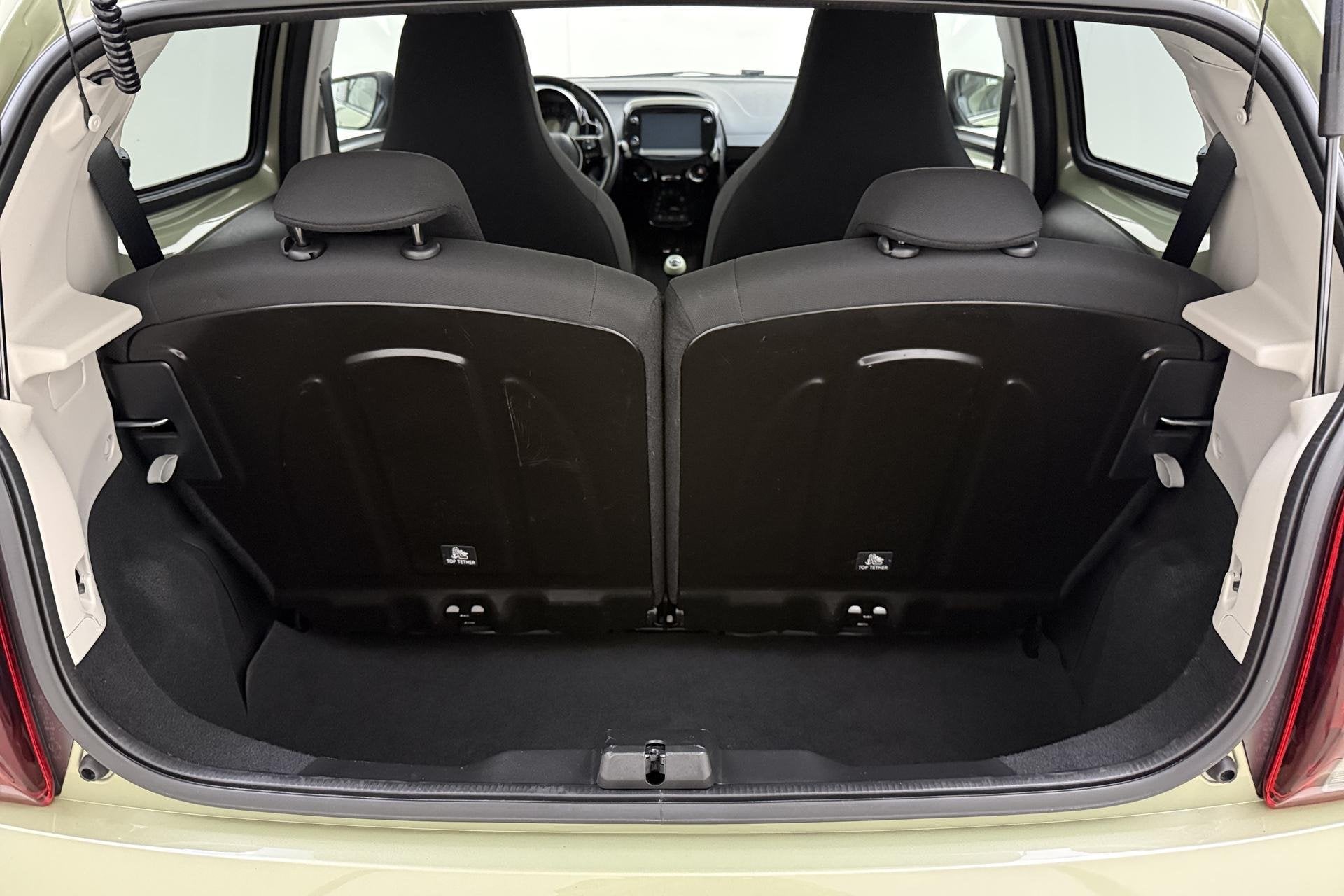 Peugeot 108 1.0 e-VTi Allure | 5 drs | Lage KM-stand | Clima, Voorwielaandrijving, Start-stop-systeem, Stof, Gebruikt