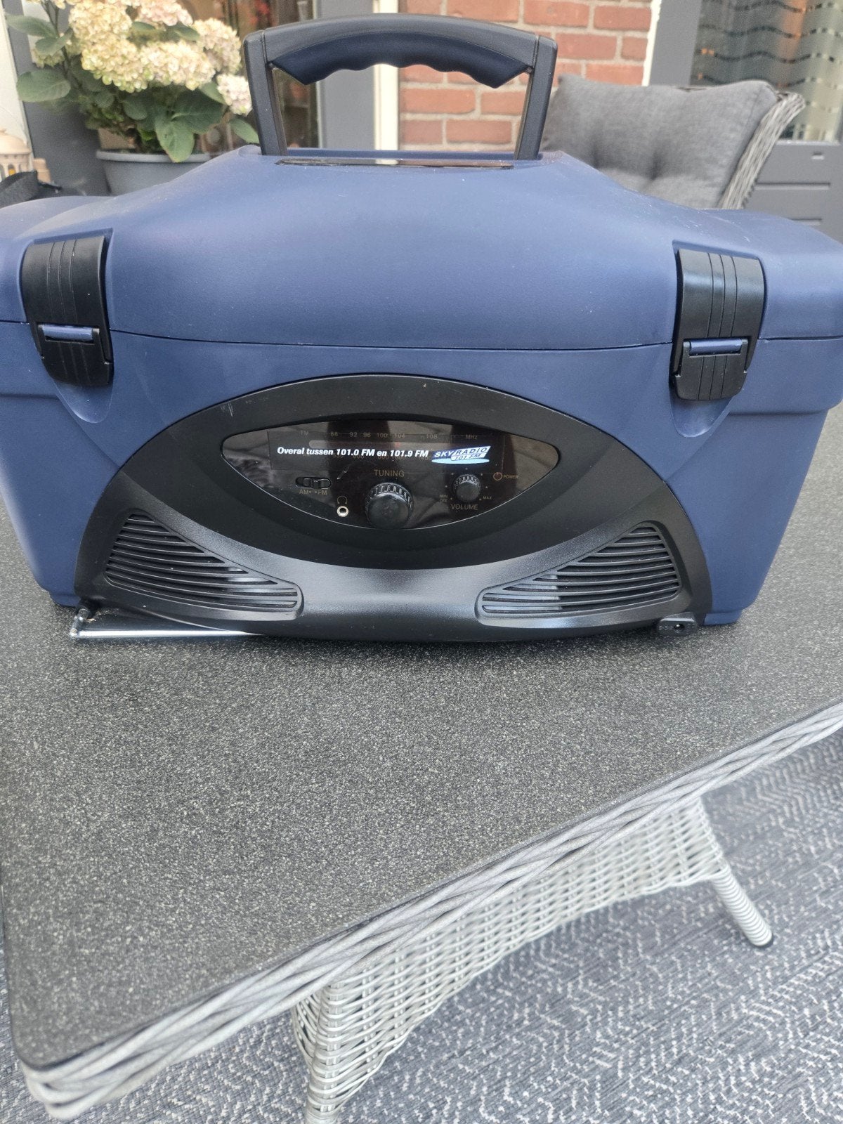 Skyradio Koelbox met werkende radio - Compact en handig, Ophalen of Verzenden, Zo goed als nieuw, Koelbox, Koelelement