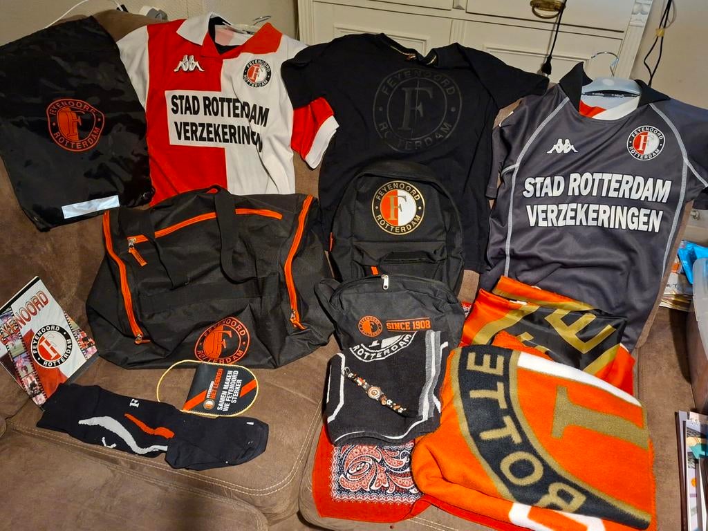 Feyenoord Rotterdam spullen tshirt, tas, deken, Maat XS of kleiner, Ophalen of Verzenden, Zo goed als nieuw