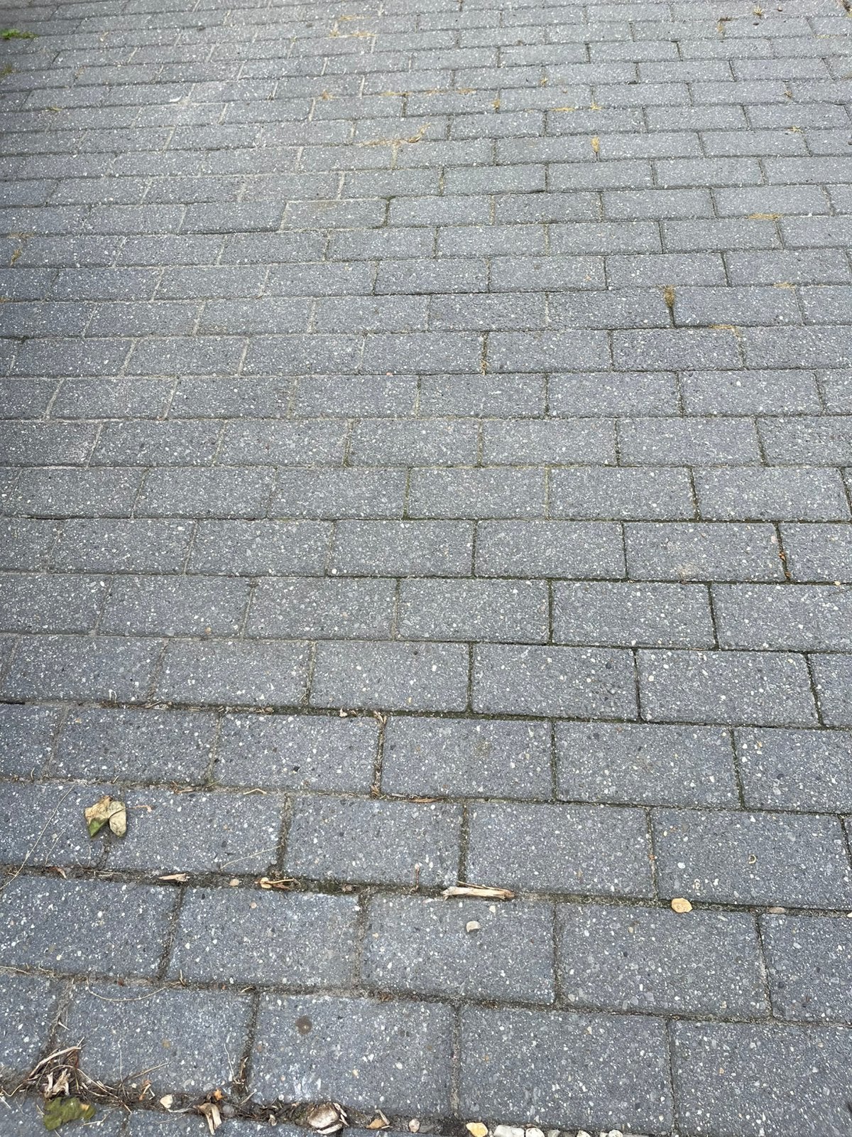 Gratis Beton klinkers, Tuin en Terras, Ophalen, Zo goed als nieuw, Beton, Klinkers