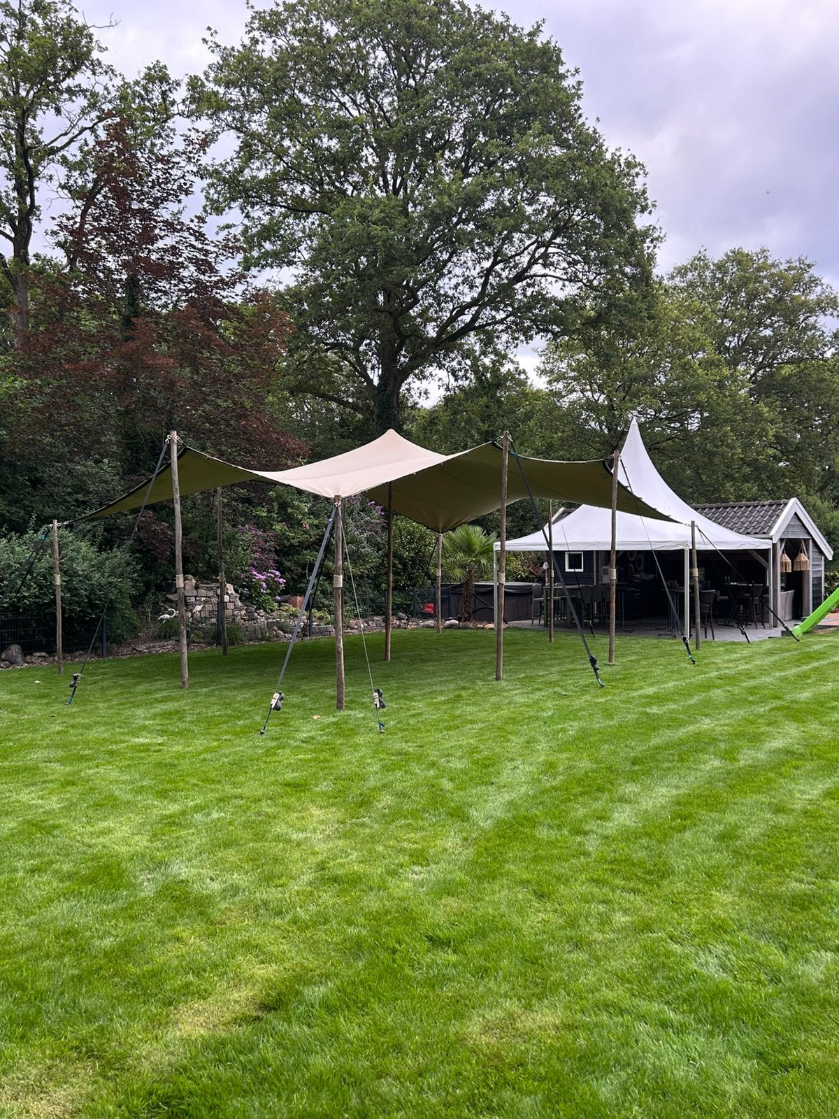Strechttent 6x9M Te Huur, Partytent, 6 meter of meer, Zo goed als nieuw, 8 meter of meer