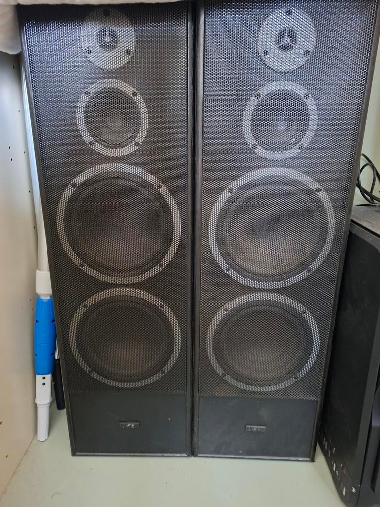 LIFE L 8992 Kolomluidsprekers - 200 Watt Max, Audio, Tv en Foto, Luidsprekers, Overige merken, Gebruikt, Ophalen of Verzenden