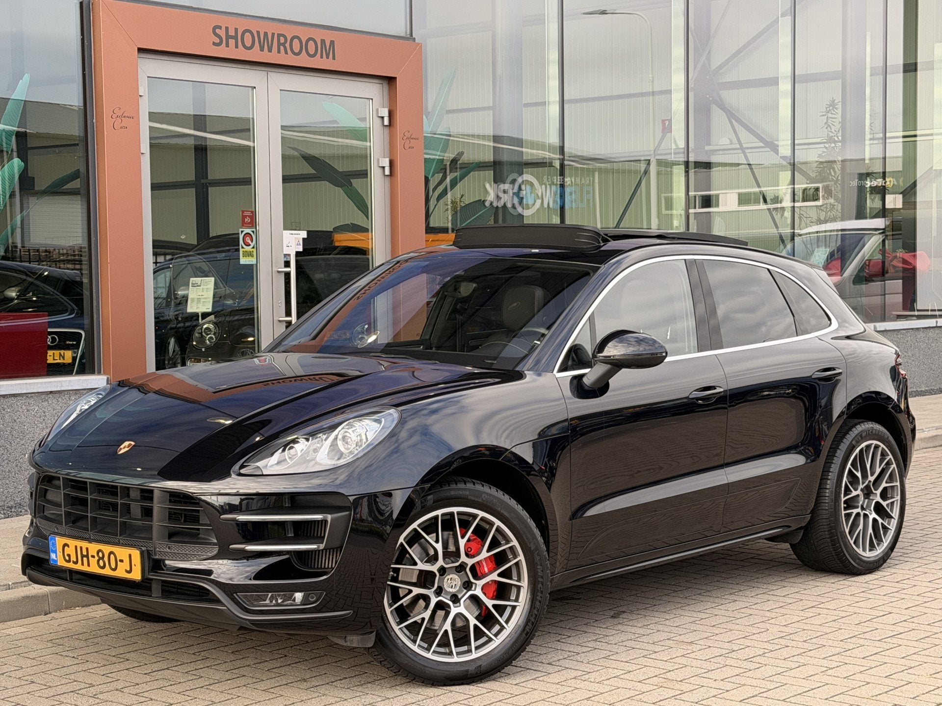 Porsche Macan 3.6 Turbo | Pano | Bose | Memory | Cruise | Lu, Auto's, Automaat, Gebruikt, Zwart, Vierwielaandrijving