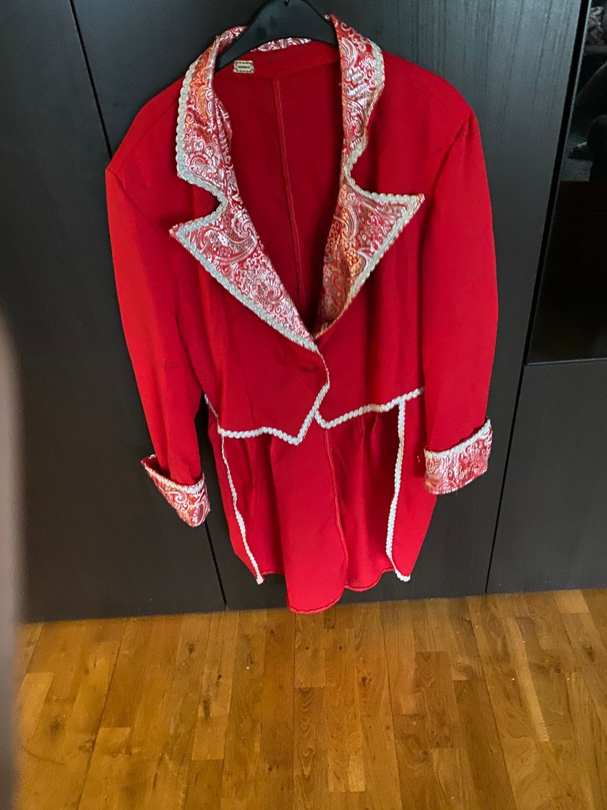 Carnavalsjas, Ophalen of Verzenden, Zo goed als nieuw, Maat 46 (S) of kleiner