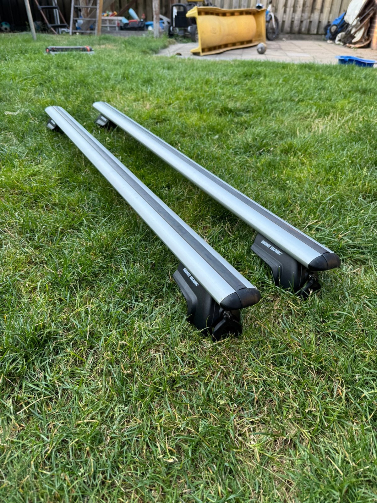 Mont blanc dakdragers aluminium zo goed als nieuw, Auto diversen, Dakdragers, Ophalen, Zo goed als nieuw