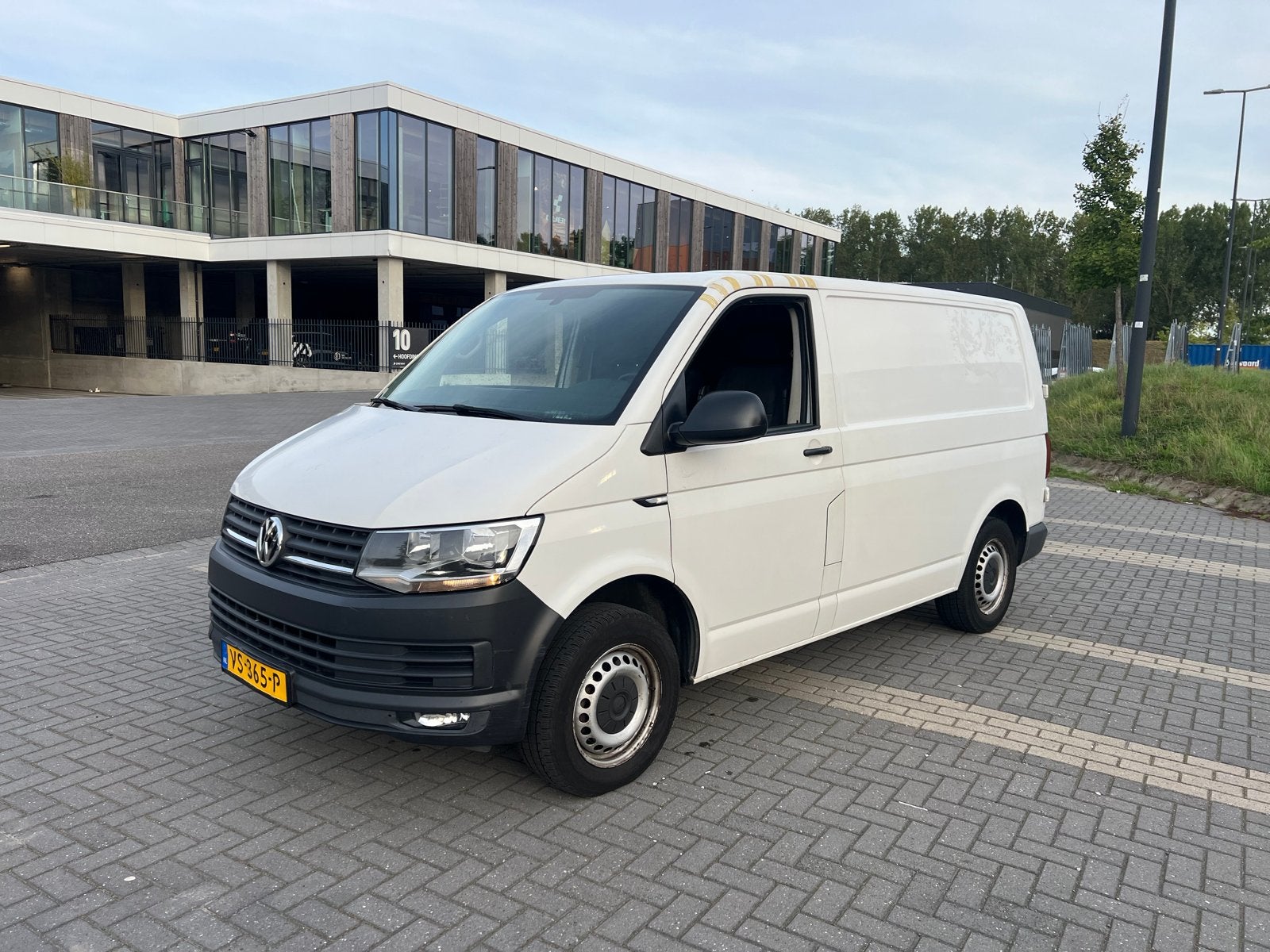 Volkswagen Transporter 2.0 D 75KW 2016, Voorwielaandrijving, Zwart, 4 cilinders, Volkswagen