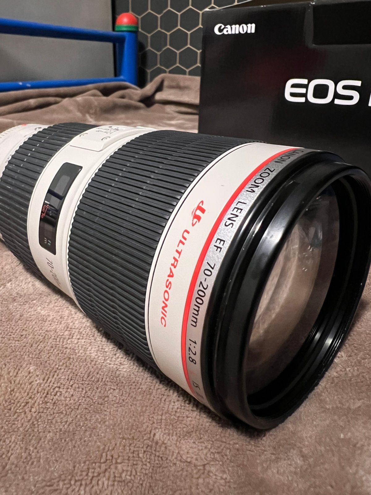 Canon lens EF 70-200mm f2.8 L is ii USM