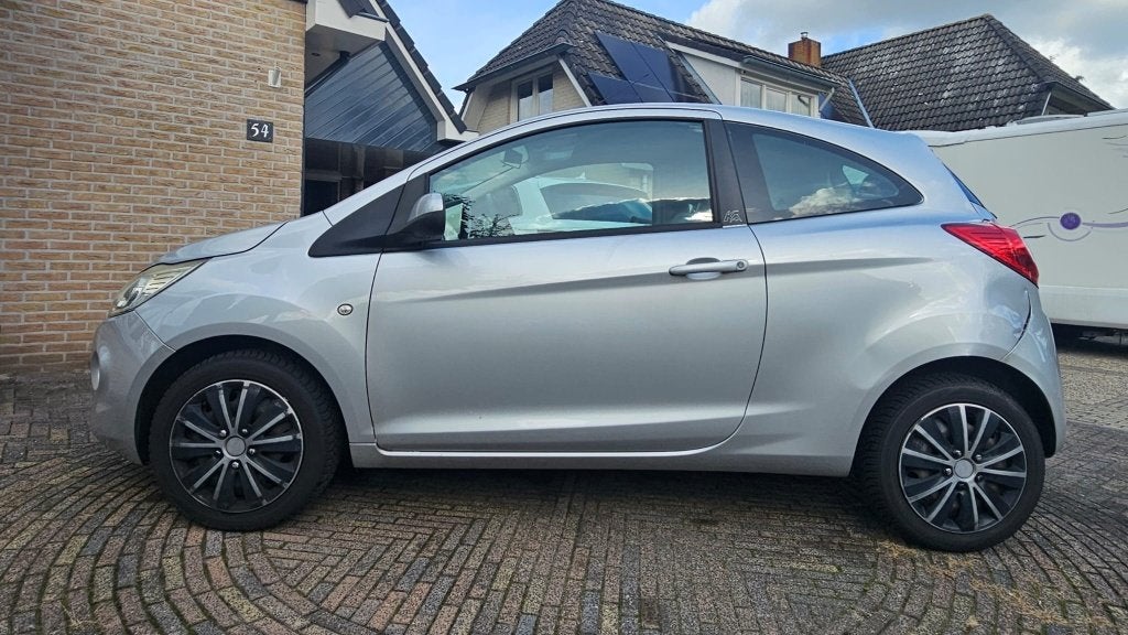 Ford Ka | 166.522 km | Rijdt goed |, Voorwielaandrijving, Stof, 1242 cc, 4 cilinders