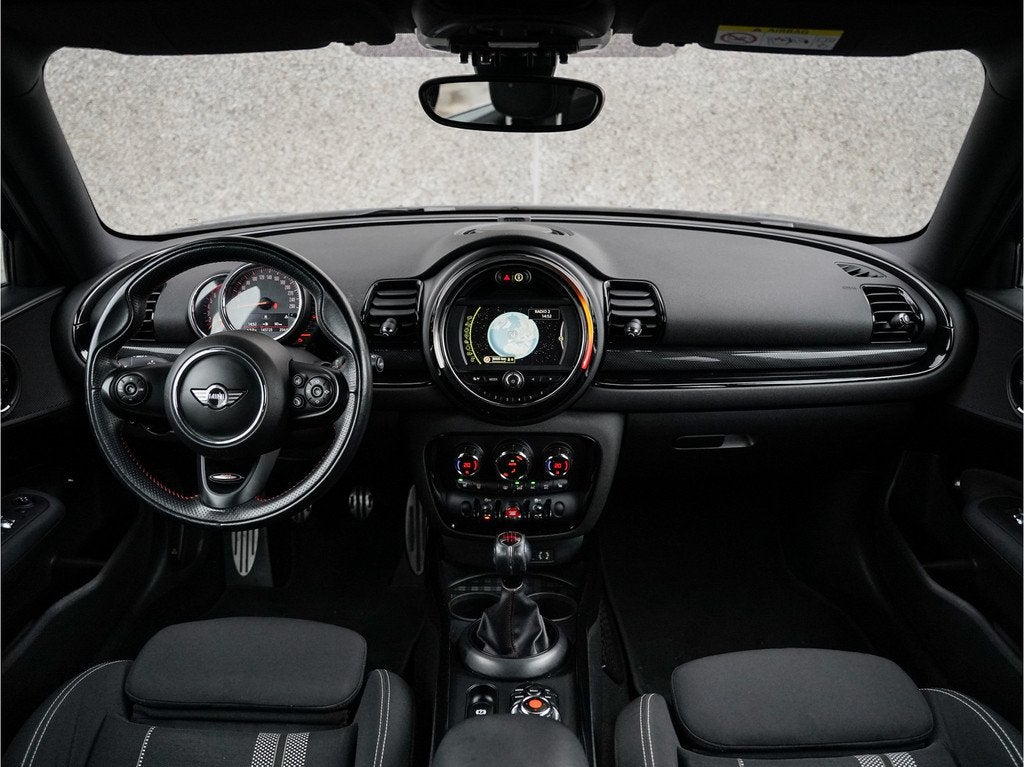 MINI Clubman 1.5 Cooper Business | JCW Interieur | Handgesch, Voorwielaandrijving, Gebruikt, Blauw, Start-stop-systeem