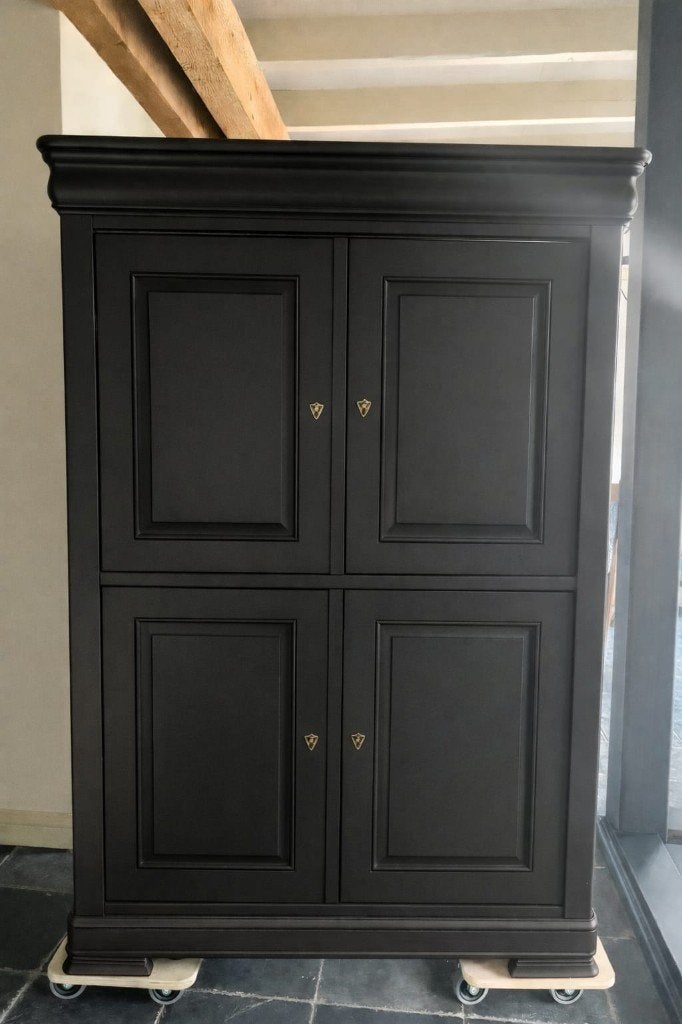 Puntgave kast, 100 tot 150 cm, Ophalen of Verzenden, Zo goed als nieuw, Kersenhout