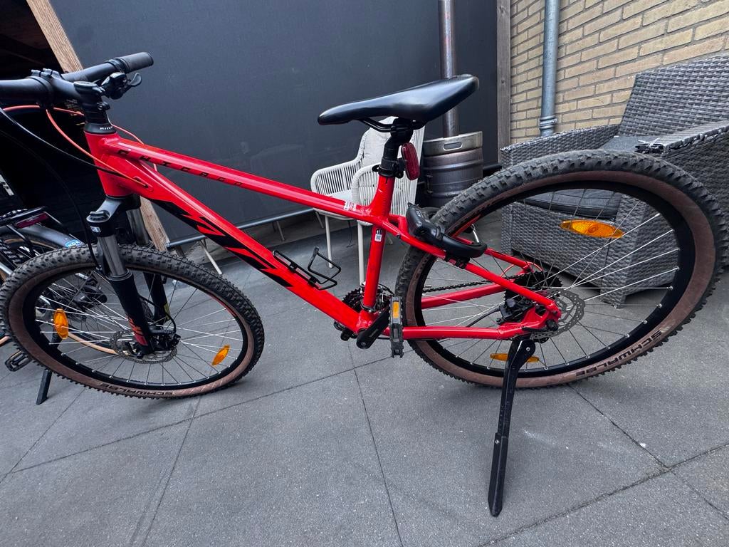 KTM Jongensfiets 27.5 inch - Goede staat, klein defect, Fietsen en Brommers, Ophalen of Verzenden, Gebruikt, 26 inch of meer, Handrem