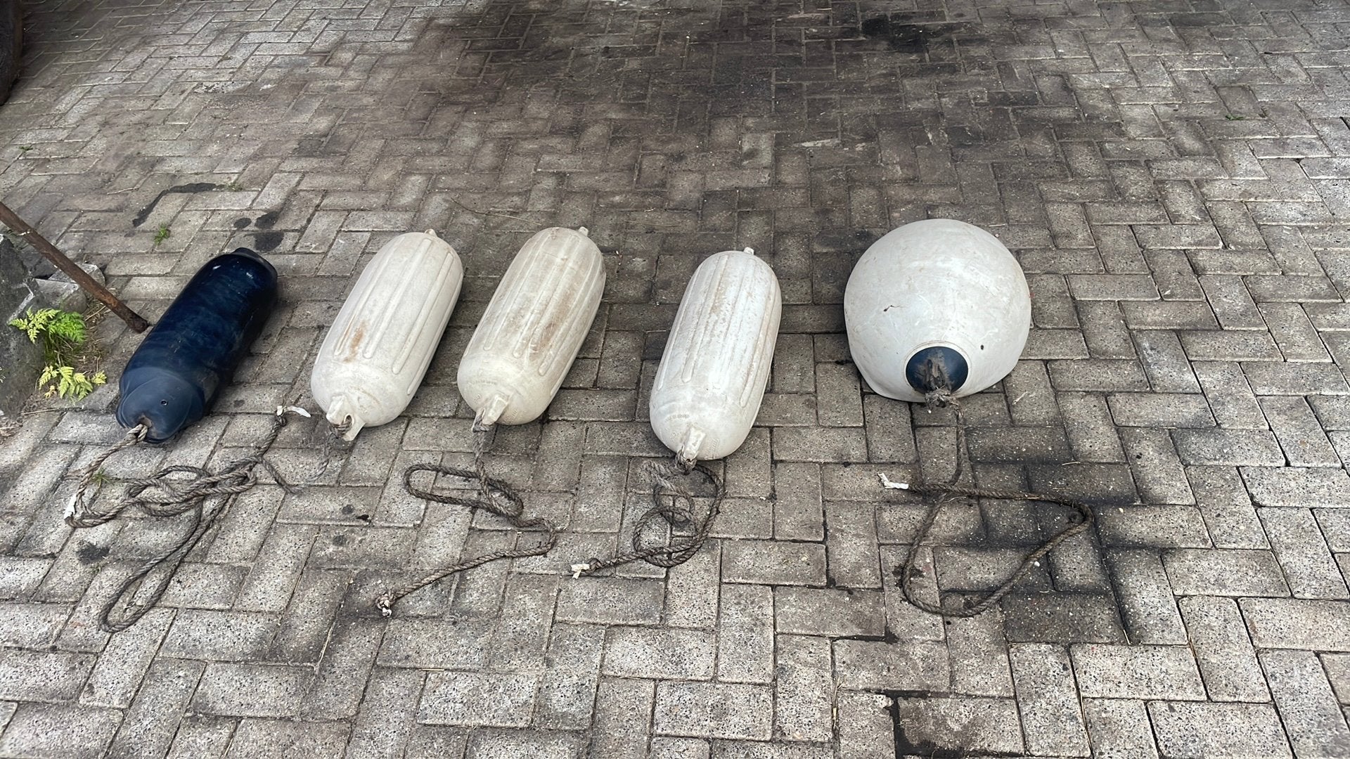Stootwillen - fenders- touw-zweeds anker-gasbun, Ophalen, Gebruikt, Ankeren en Afmeren, Zeilboot of Motorboot