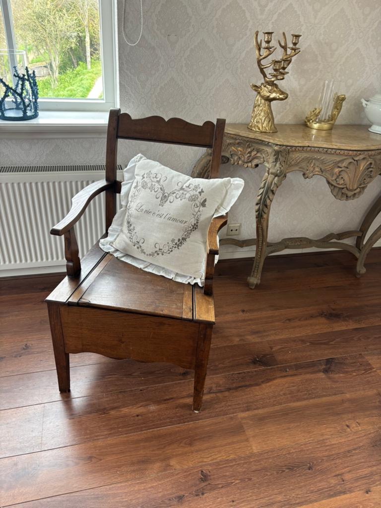 Antieke houten po-stoel met opbergruimte, Ophalen of Verzenden