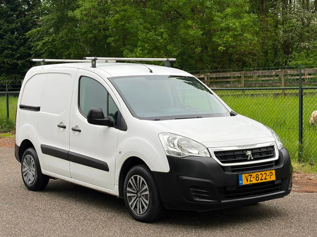 Peugeot Partner 122 1.6 BlueHDi 100 L1 XR S&S /EURO6/, Voorwielaandrijving, Gebruikt, 4 cilinders, Origineel Nederlands