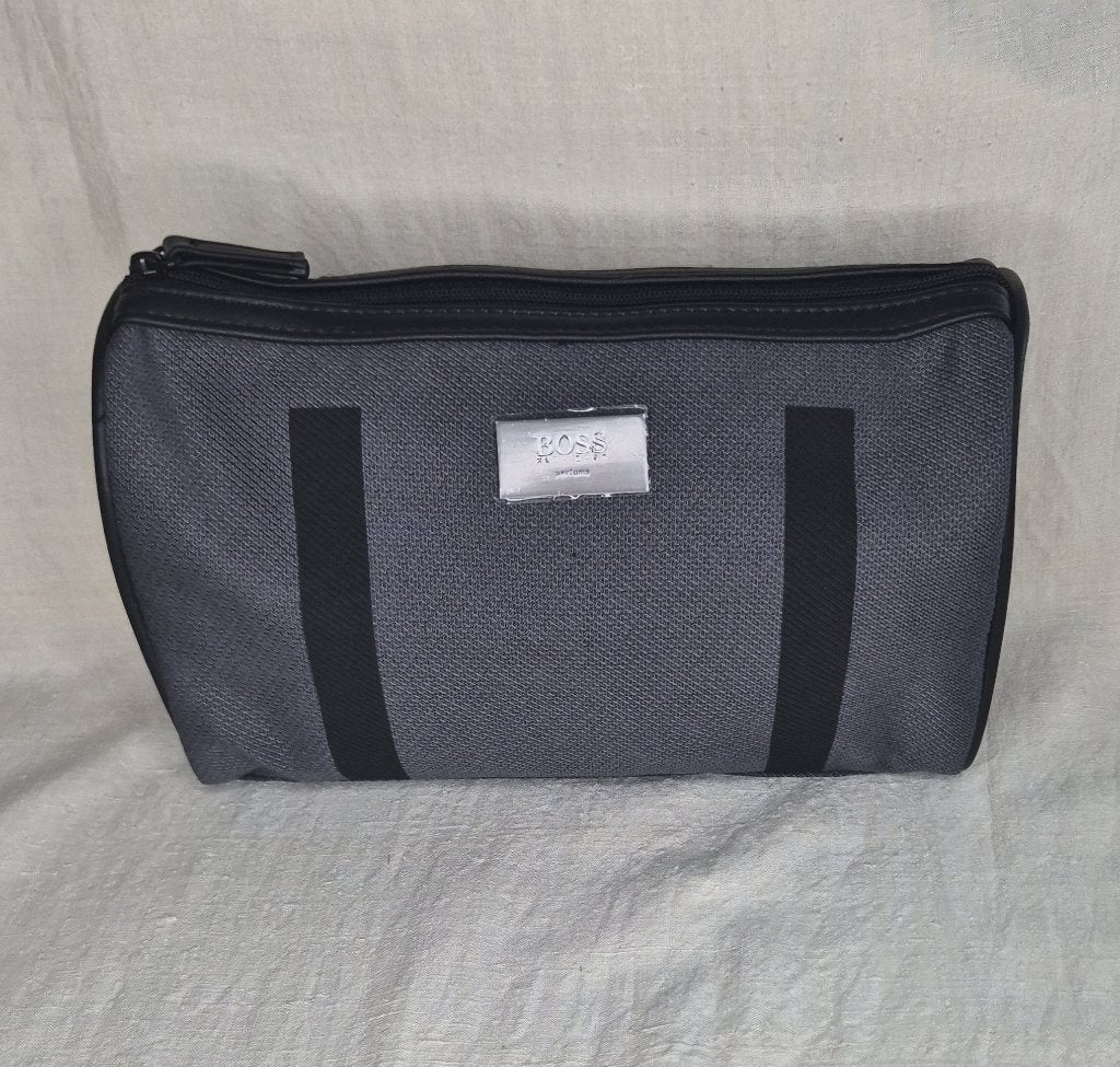 Hugo Boss Toilet Tas - Nieuw, Sieraden, Tassen en Uiterlijk, Toilettassen, Ophalen of Verzenden, Nieuw, Zwart, Heer