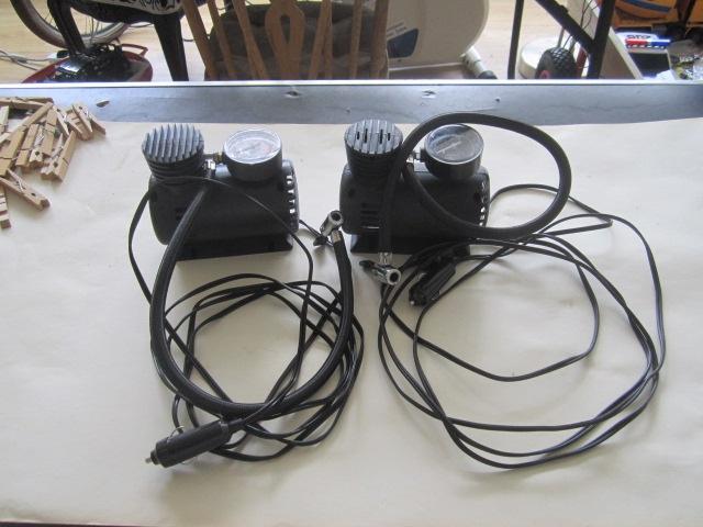 2 stuks mini compressor's., Doe-het-zelf en Verbouw, Compressors, Minder dan 25 liter, Ophalen of Verzenden, Gebruikt, Minder dan 200 liter/min
