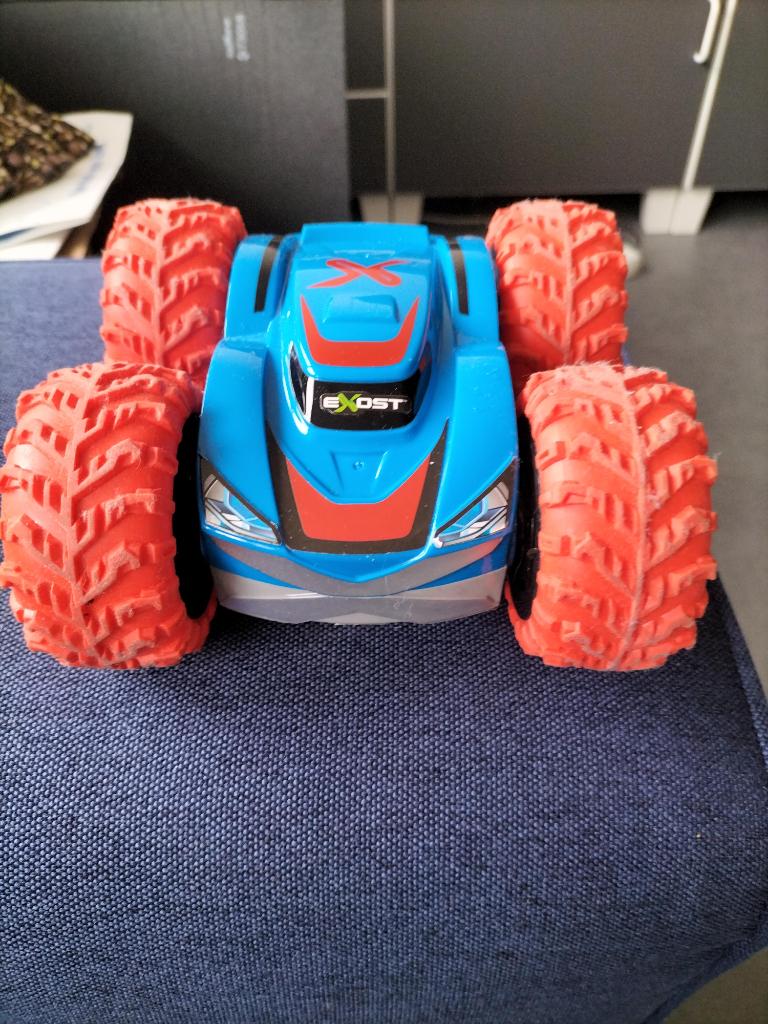 Bestuurbare auto, Ophalen of Verzenden, Zo goed als nieuw, Afstandsbediening