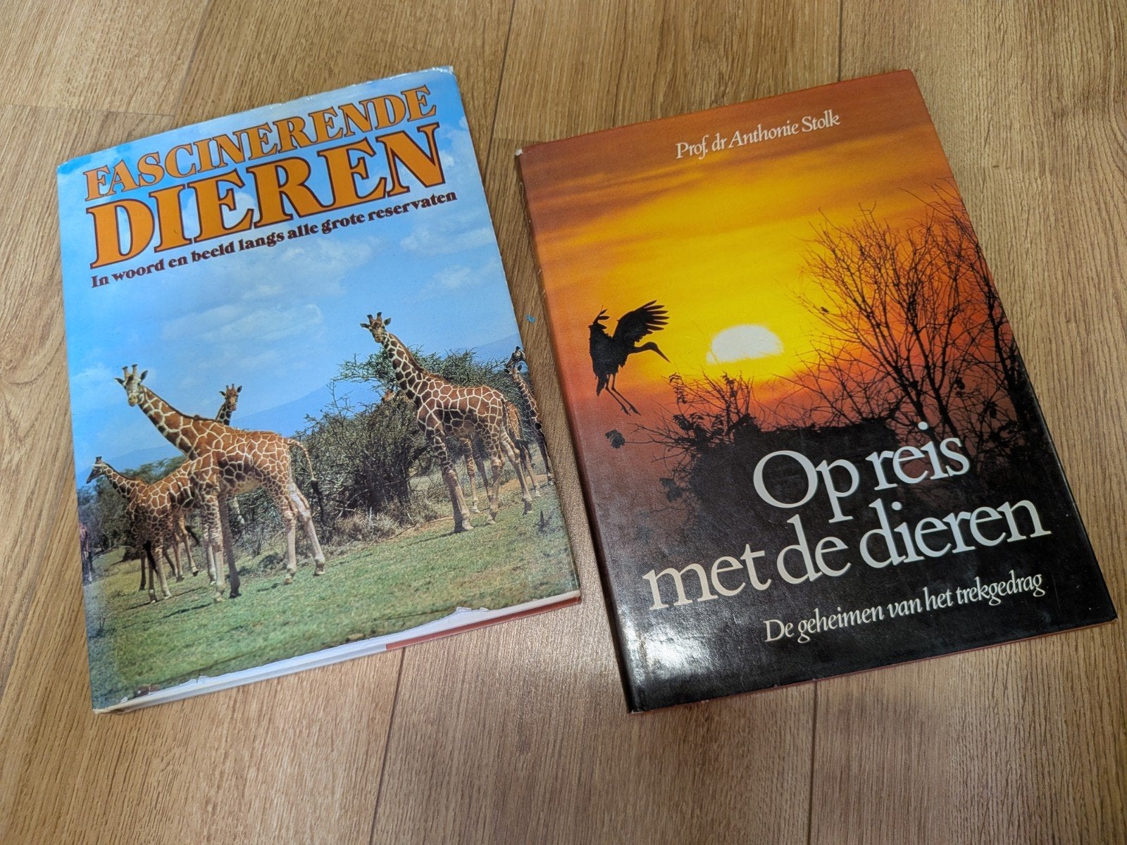 Dierenboeken: Op reis met de dieren & Fascinerende Dieren, Ophalen of Verzenden, Gelezen, Overige diersoorten, Prof. dr. Anthonie Stolk