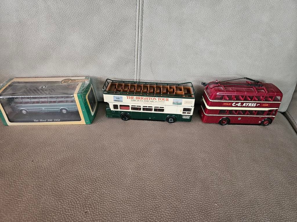 Set van 3 gedetailleerde modelbussen - Van Hool, Brighton, Ophalen of Verzenden, Gebruikt