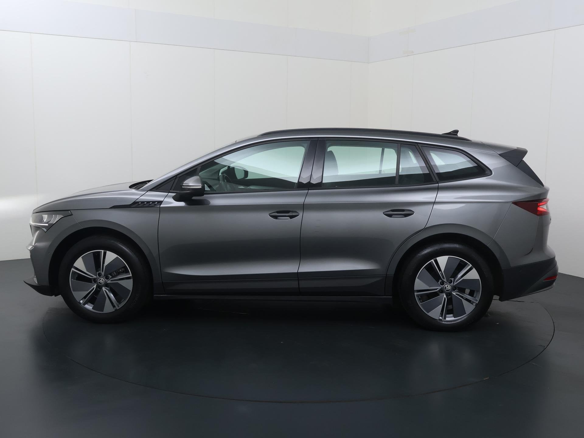 Skoda Enyaq iV 60 | 180 PK | SoH 87% | Apple Carplay / Andro, Achterwielaandrijving, Gebruikt, Automatische klimaatregeling, Leder en Stof