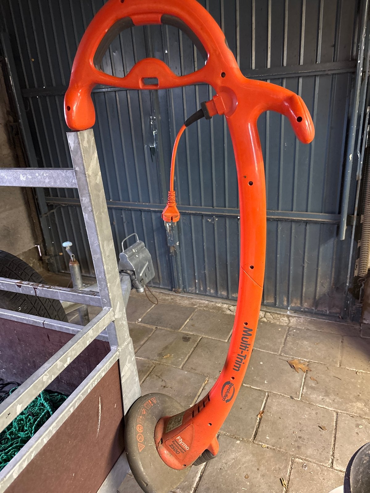 Flymo Revolution 2500 Elektrische Grastrimmer, Ophalen, Gebruikt, 10 tot 30 cm, Elektrisch