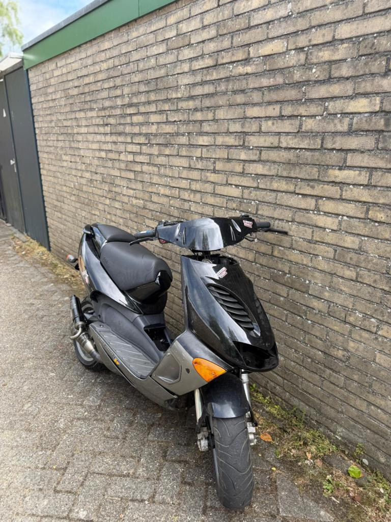 Aprillia sr 70cc polini corsa, Ophalen, Tweetakt, Overige modellen, Maximaal 45 km/u
